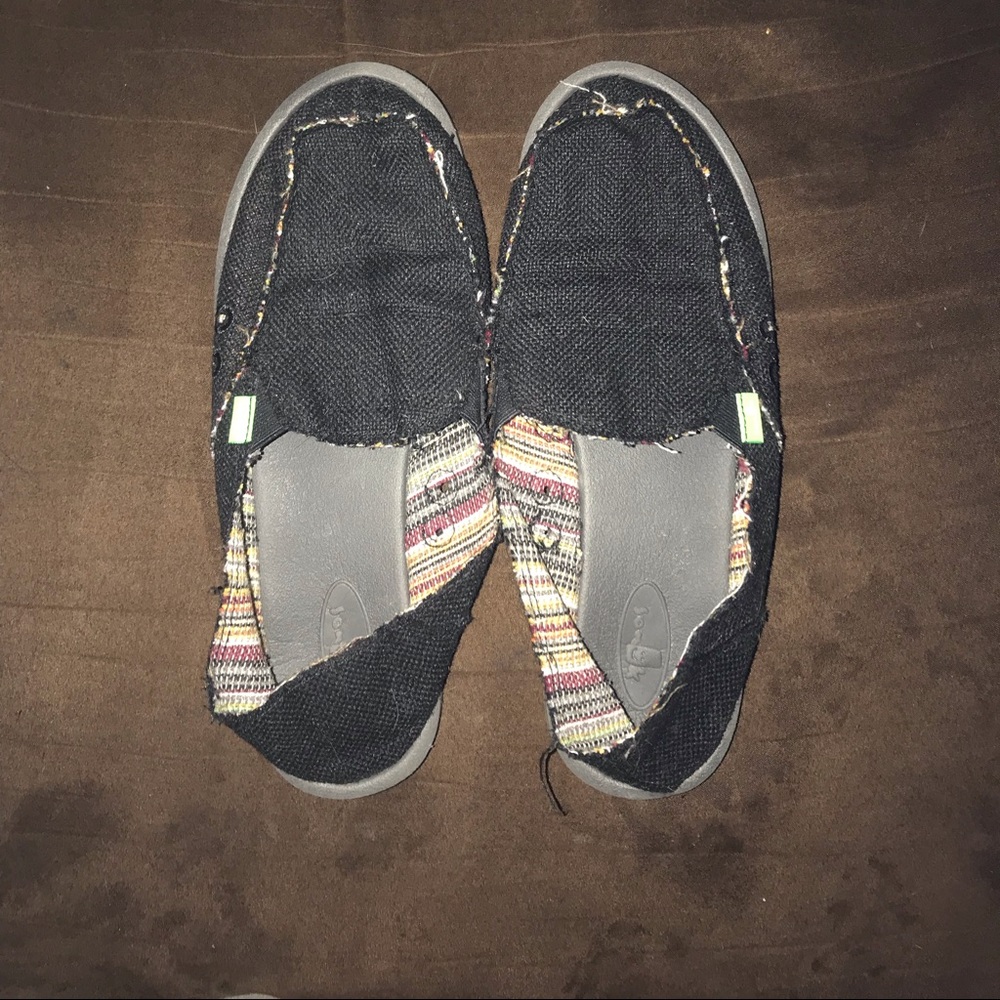 Black Sanuks